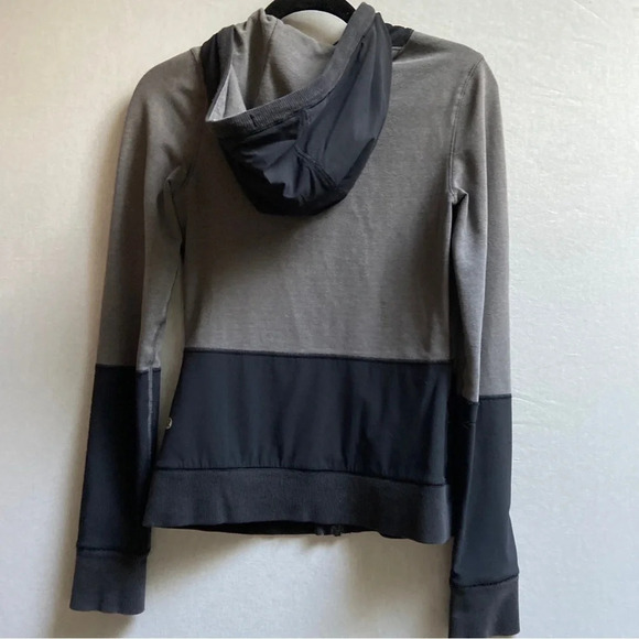 Lululemon Athletica Voyage full zip Hoodie Sz S 16” PTP - Picture 2 of 10